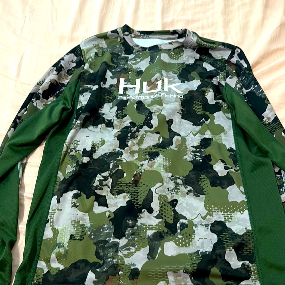 Huk camouflage Performance Fishing shirt youth XL